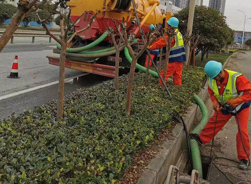 吉阳镇市政管道清淤